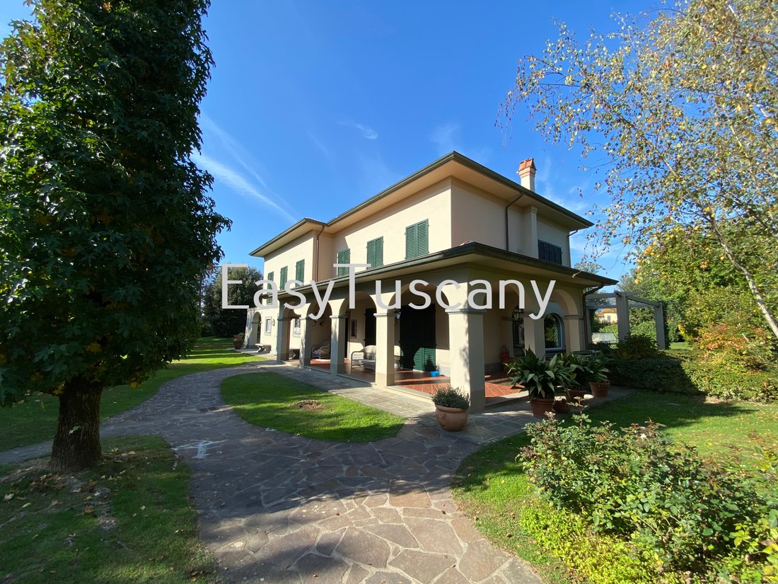 Villa in Capannori, Tuscany, Italy 1 - 11419982