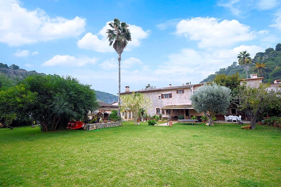 Villa in Soller, Balearic Islands, Spain 1 - 11681688