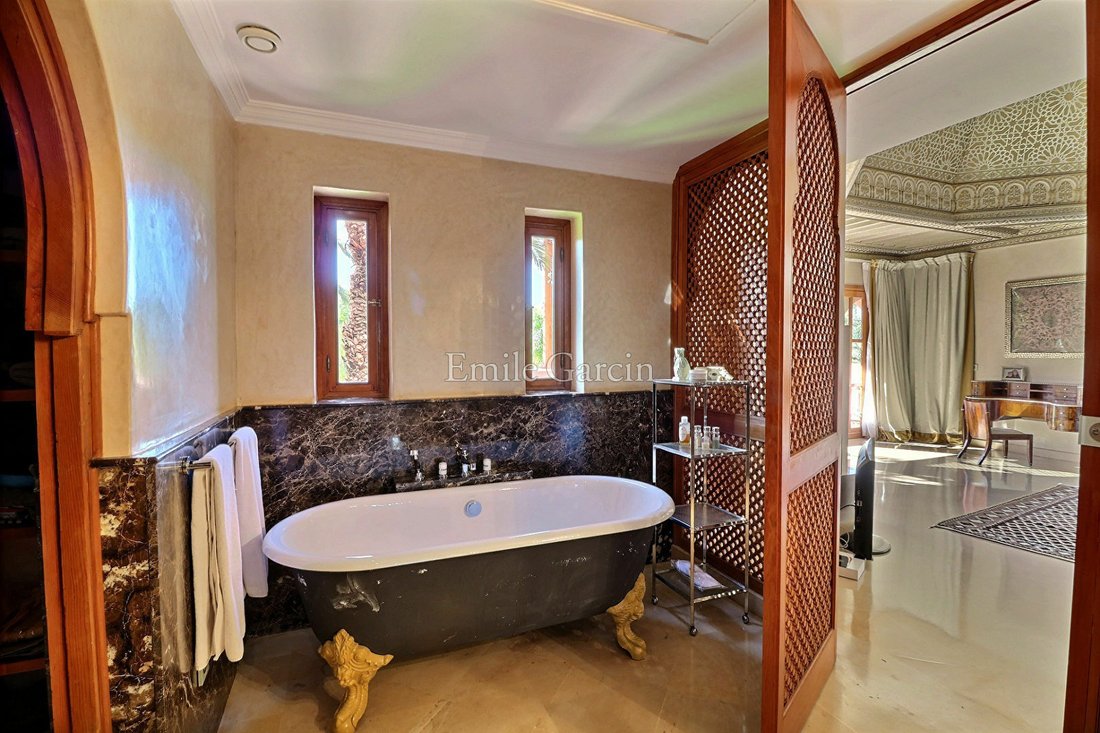 Villa in Lahebichate, Marrakesh-Safi, Morocco 5 - 11683913