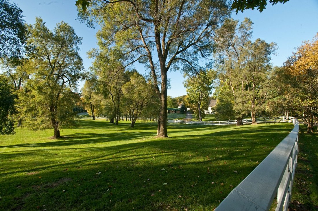 The Stables In Bloomfield Hills, Michigan, United States For Sale