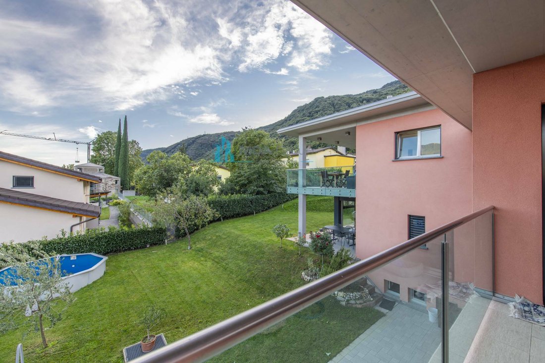 Apartment in Torricella-Taverne, Ticino, Switzerland 1 - 11685586