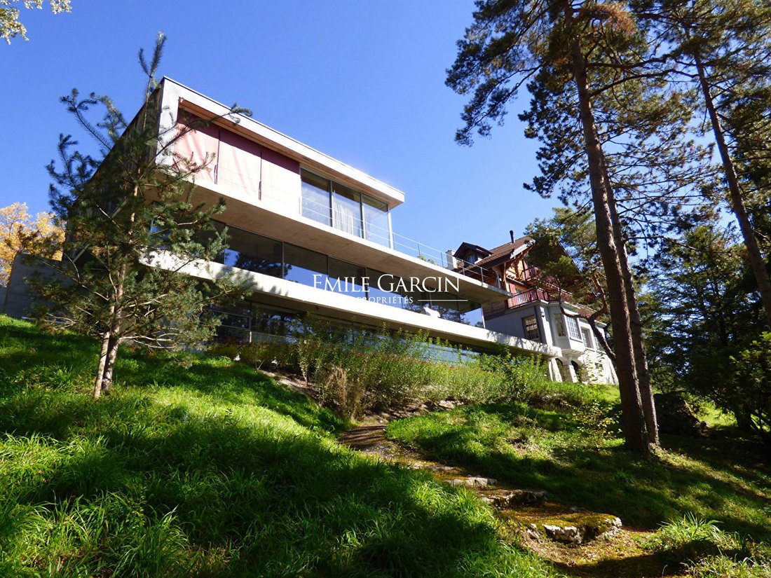 Exceptional Property On Private Grounds For Sale In Geneva, Genève