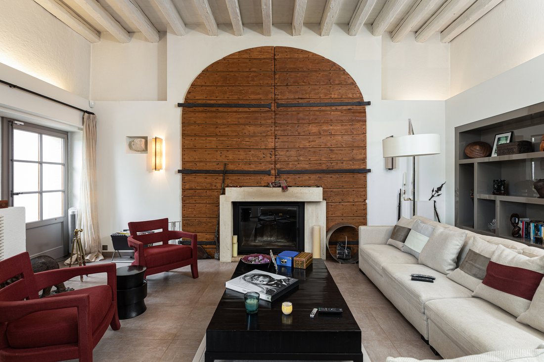 Mansion In The Heart Of A Sumptuous Park With In Gingins, Vaud