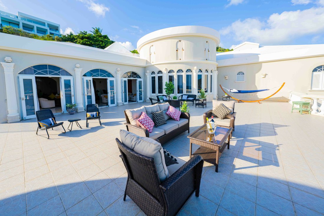 Villa Kimon In Philipsburg, Sint Maarten For Sale (11698373)