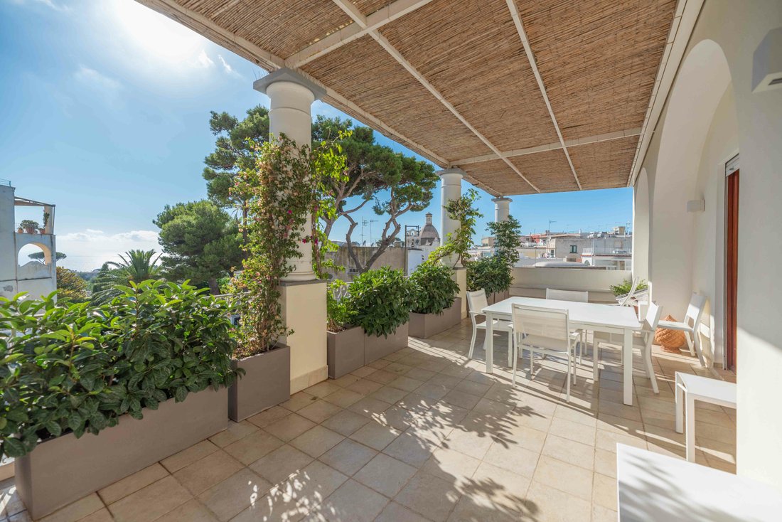 Penthouse With Magnificent Views In Via Orlandi In Anacapri, Campania