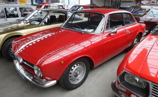 1971 Alfa Romeo GT 1300 Junior  in De lier, Netherlands 1