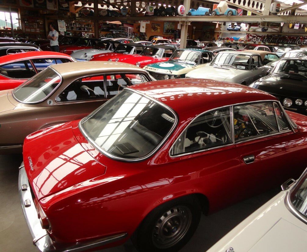 Coupe in De Lier, South Holland, Netherlands 2 - 11700951