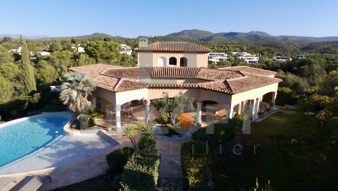 Villa D Architect 350 M2 Frejus In Fréjus, Provence Alpes Côte D'azur