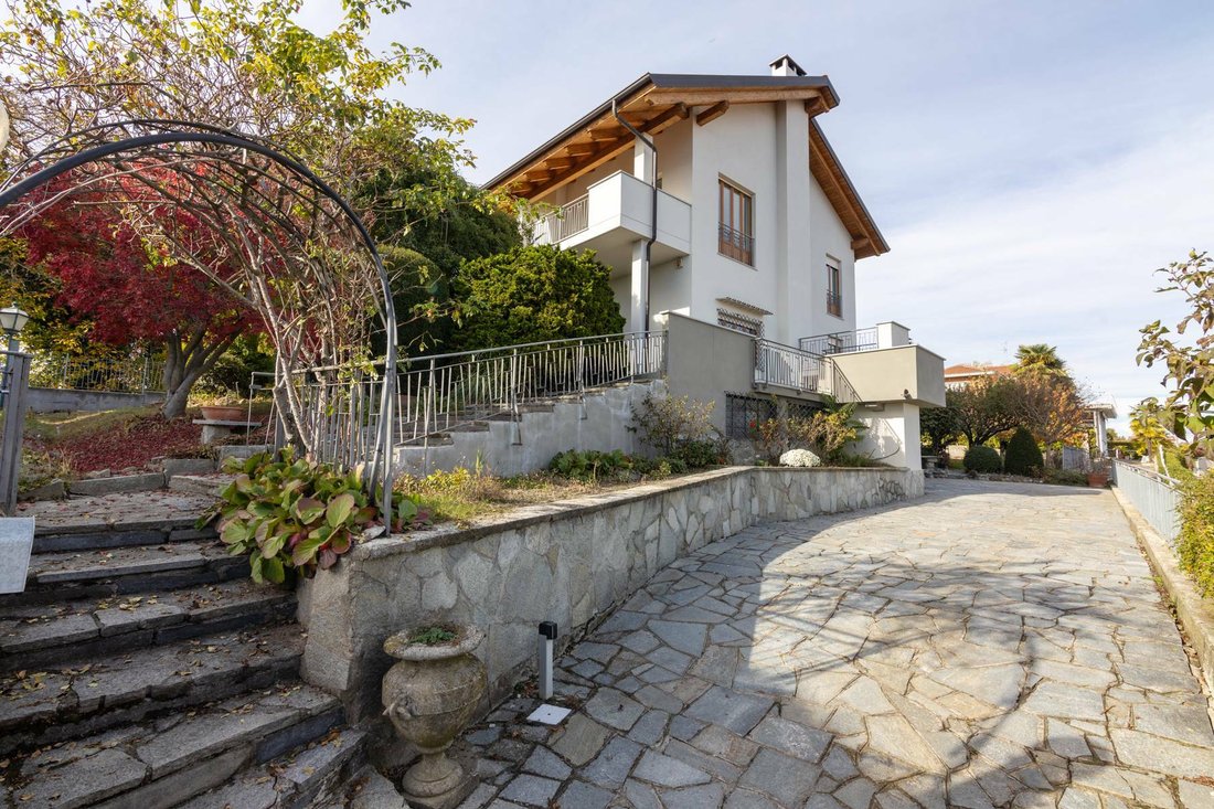 House in Baldissero Torinese, Piedmont, Italy 1 - 11705054