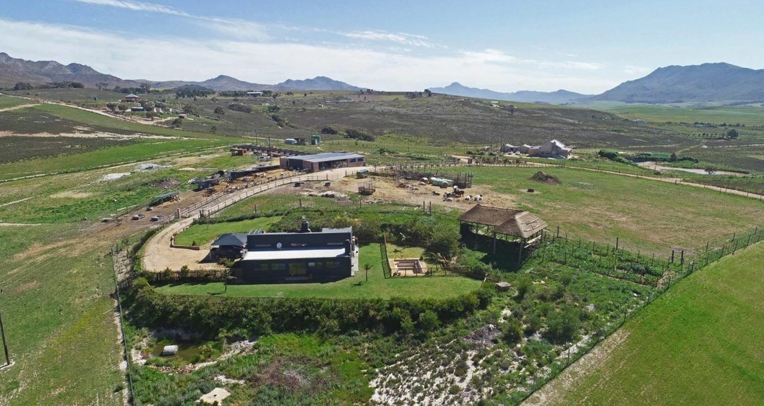 5.7 Ha Smallholding With Beautiful Views In Caledon, Western Cape