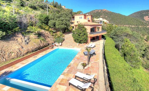 Villa en Saint-Raphaël, Provenza-Alpes-Costa Azul, Francia 1