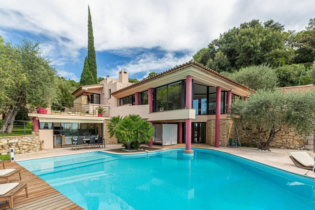Villa in Villefranche-sur-Mer, Provence-Alpes-Côte d'Azur, France 1 - 11713992