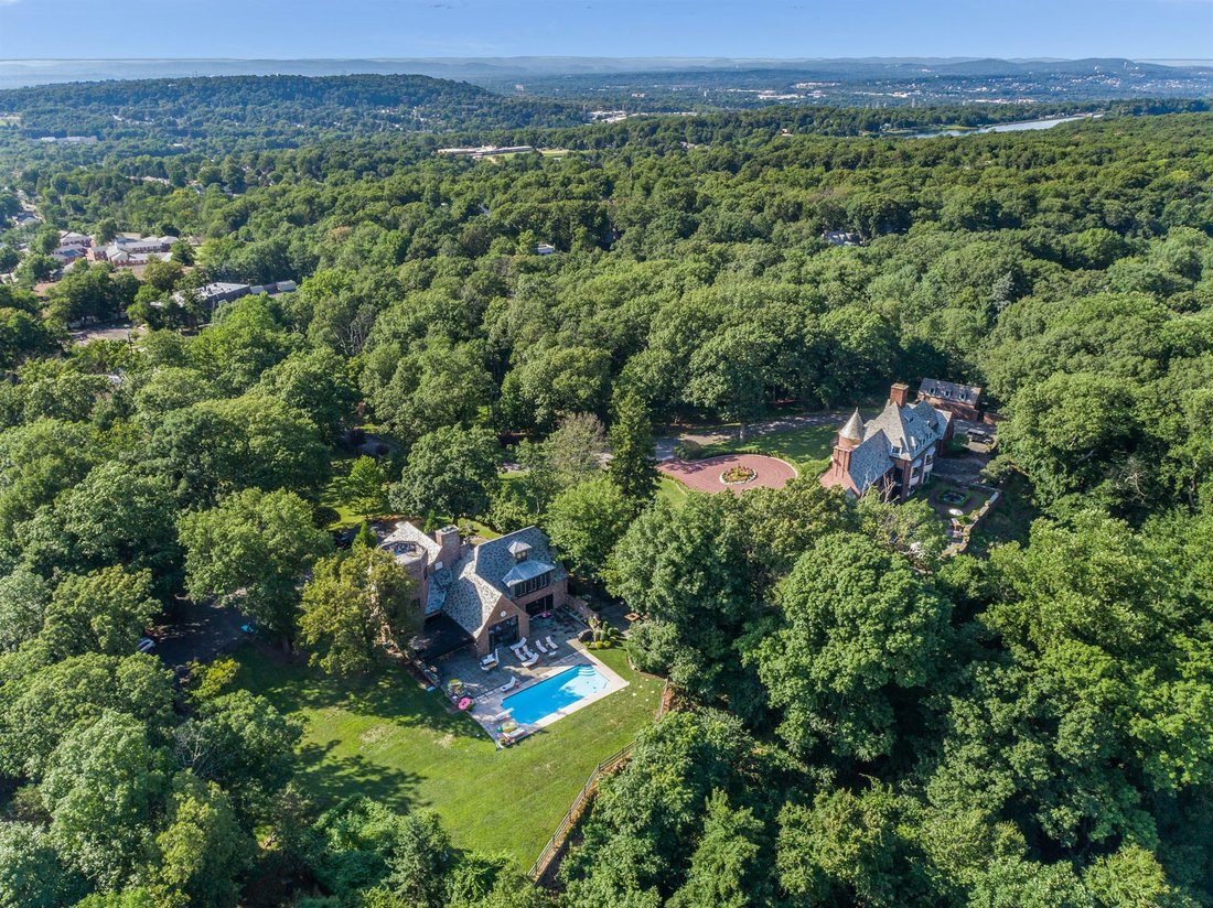 271 & 275 East Bradford Avenue In Cedar Grove, New Jersey, United