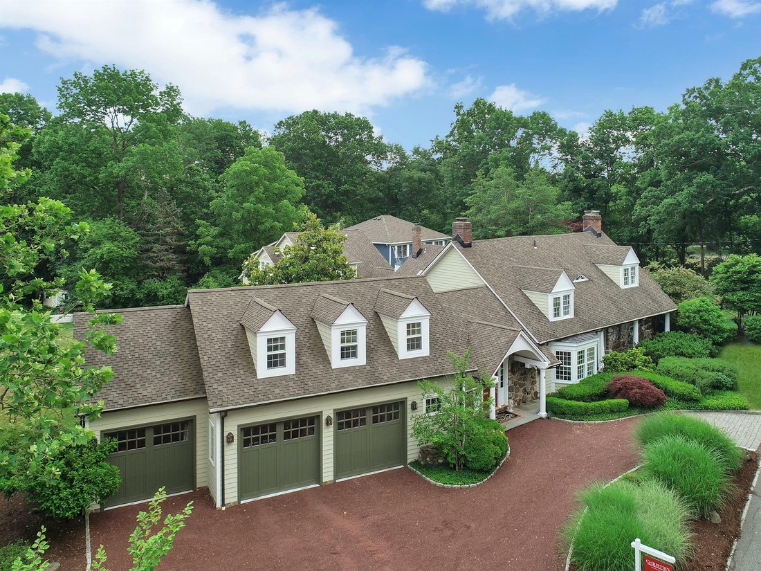 44 Elm Street In Florham Park, New Jersey, United States For Sale