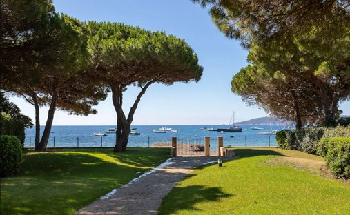 Villa in Saint-Tropez, Provence-Alpes-Côte d'Azur, France 1