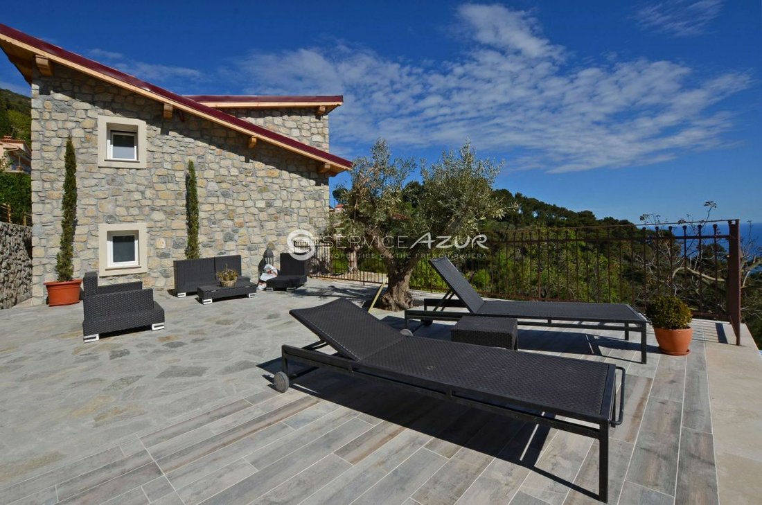 Villa in Èze, Provence-Alpes-Côte d'Azur, France 2 - 11714348
