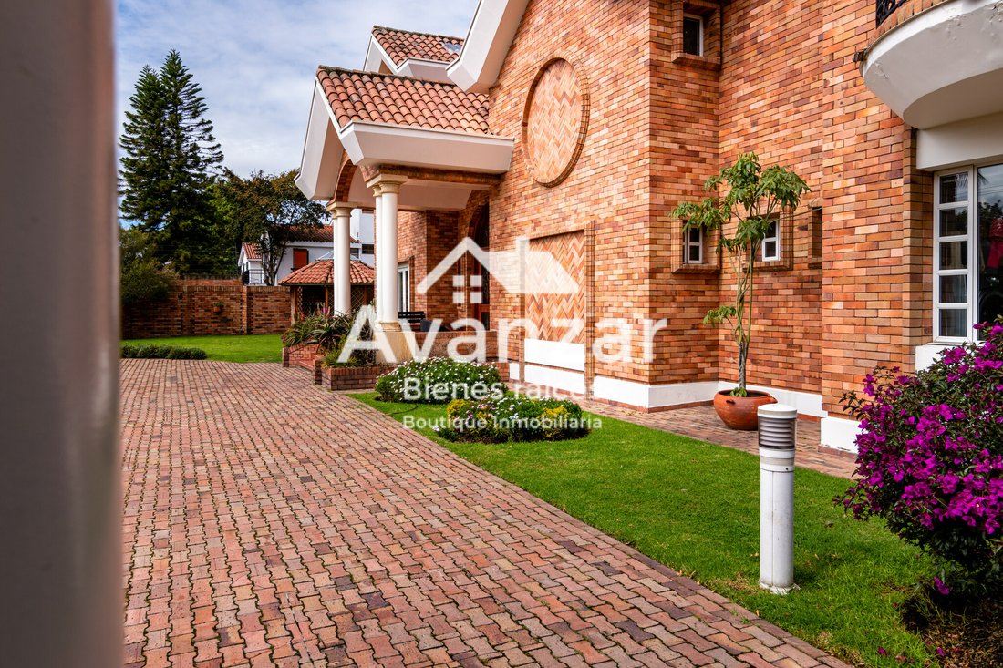Magnificent House In One Of The Best Neighborhoods In Bogota, Bogotá