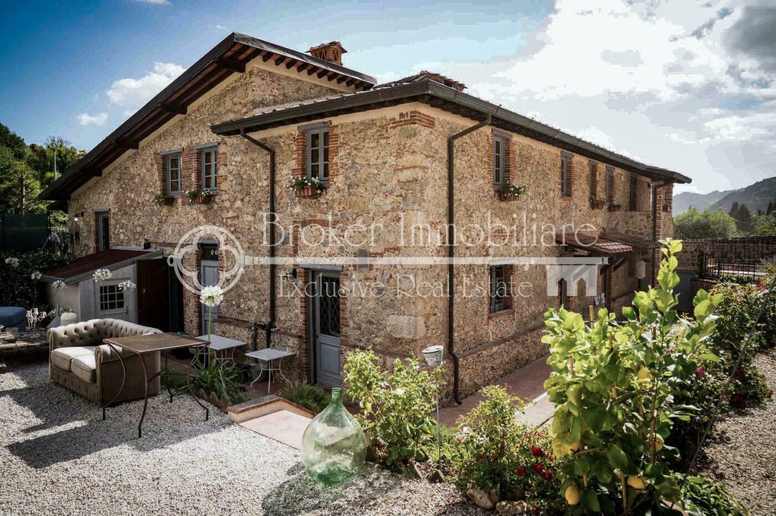Villa in Camaiore, Tuscany, Italy 1 - 11717834