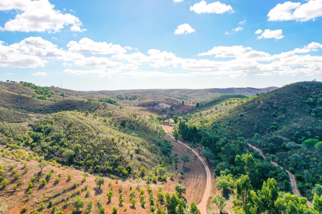 Land in Bensafrim e Barao de Sao Joao, Algarve, Portugal 3 - 11717316