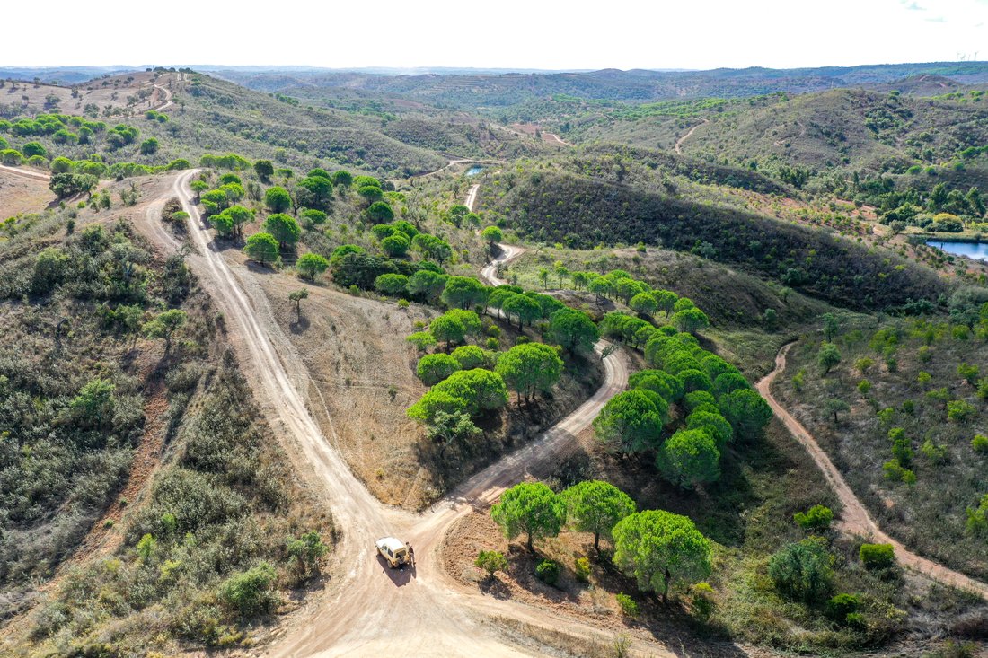 Land in Bensafrim e Barao de Sao Joao, Algarve, Portugal 2 - 11717316