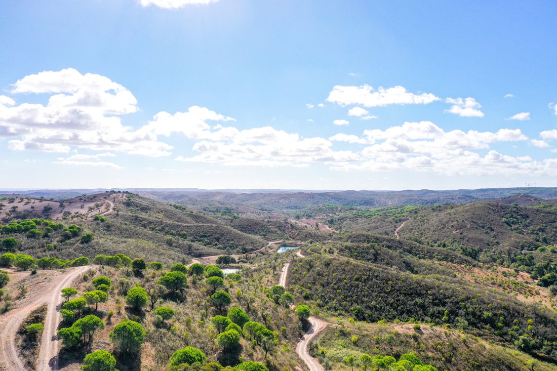 Land in Bensafrim e Barao de Sao Joao, Algarve, Portugal 1 - 11717316