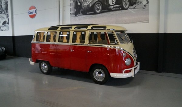 VOLKSWAGEN T1 Minivan (11720125)