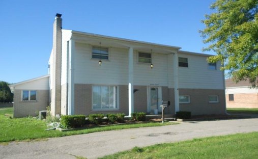 House in Clinton Township, Michigan, United States 1