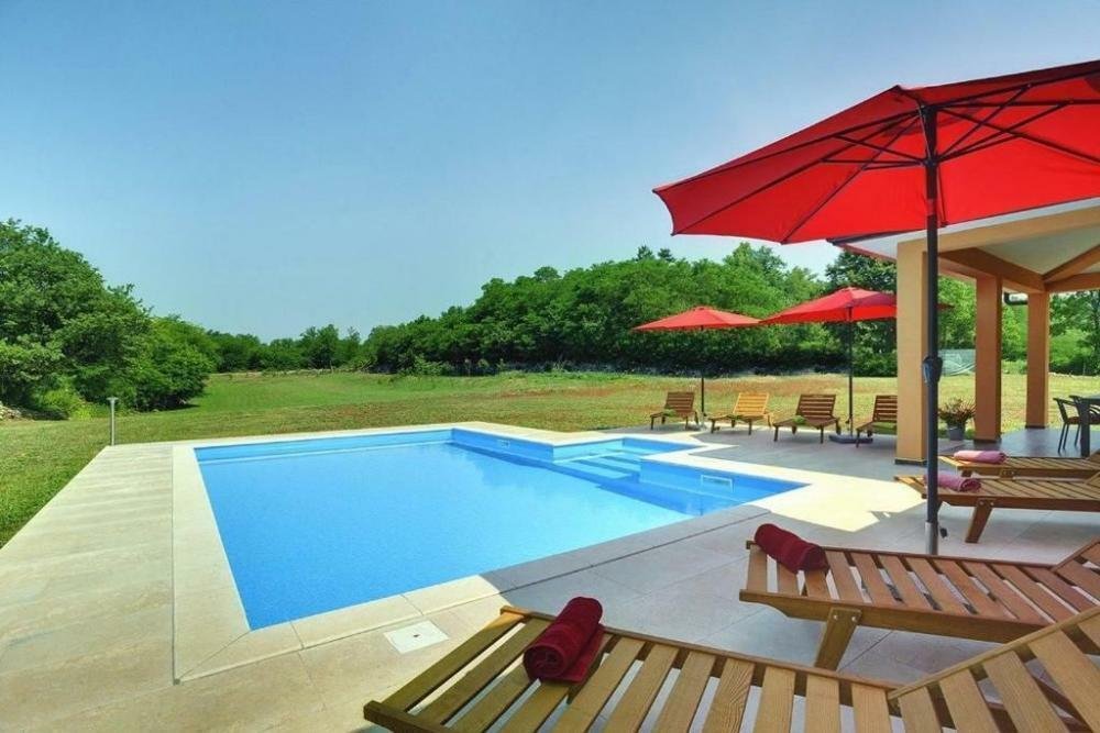 Villa For Sale In Tinjan, Porec In Tinjan, Istria County, Croatia For
