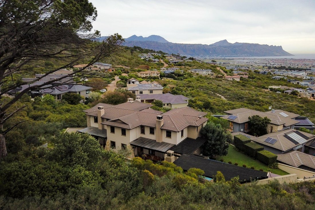 Top Property In Boskloof Eco Estate In Cape Town, Western Cape, South