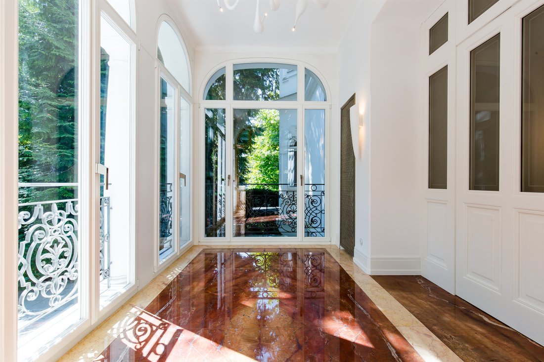 Splendid Mansion Old Town Salzburg In Salzburg, Salzburg, Austria For