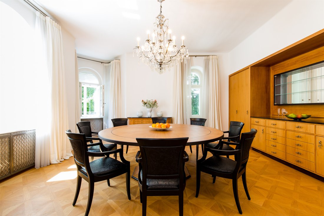 Splendid Mansion Old Town Salzburg In Salzburg, Salzburg, Austria For