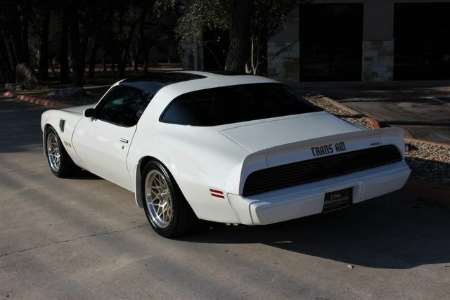 Coupe in Austin 3 - 11733352