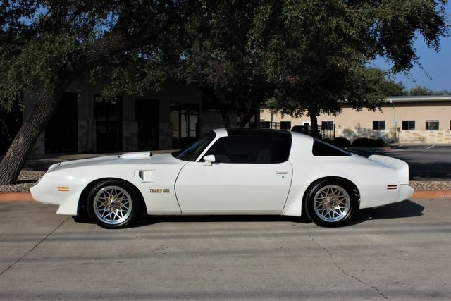 Coupe in Austin 2 - 11733352