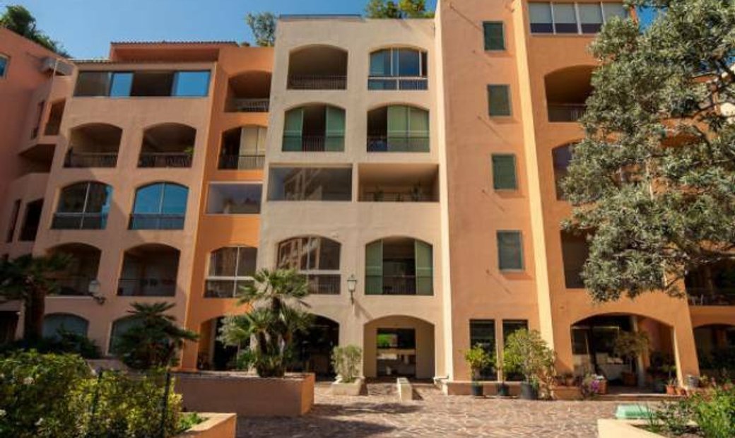 Entry Level Monaco Apartment In Delightful Fontvieille In Monaco