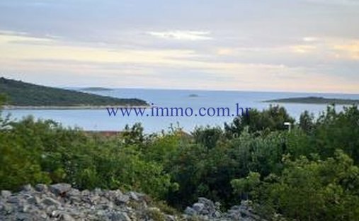 Land in Primosten, Sibenik-Knin County, Croatia 1