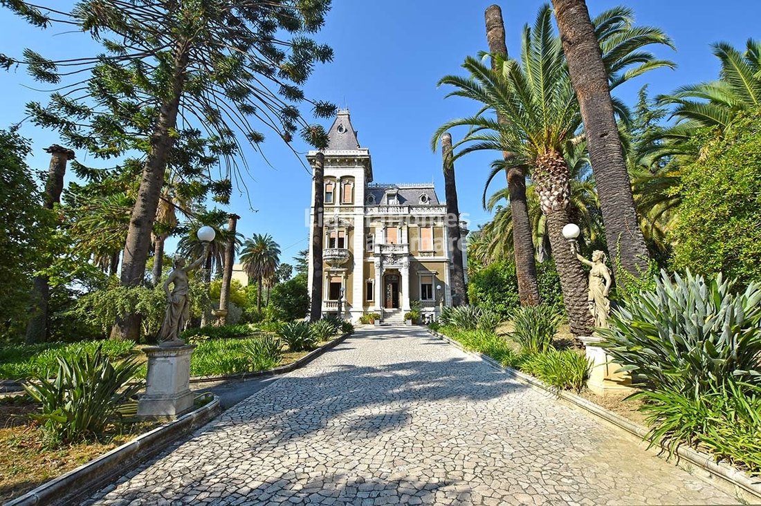 Rust Rettelse Banzai Villa For Sale In Sanremo In Sanremo, Liguria, Italy For Sale (11736431)