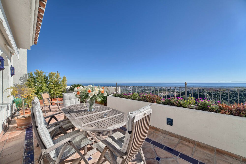 Penthouse in El Madroñal, Benahavis, Spain 1 - 10595409