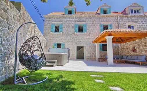 House in Cavtat, Dubrovnik-Neretva County, Croatia 1