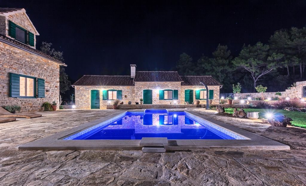 House in Vrisnik, Split-Dalmatia County, Croatia 2 - 11513048