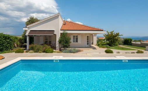 Haus in Vodice, Gespanschaft Šibenik-Knin, Kroatien 1