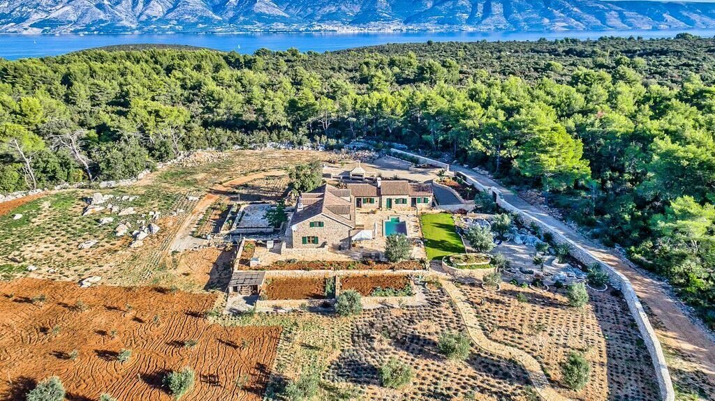 House in Vrisnik, Split-Dalmatia County, Croatia 1 - 11513048