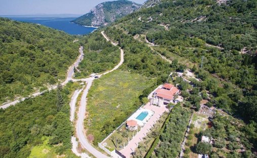 House in Klek, Dubrovnik-Neretva County, Croatia 1