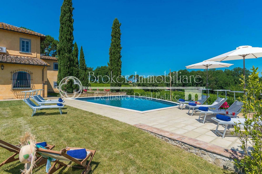Villa en Puglia, Toscana, Italia 2 - 11739236