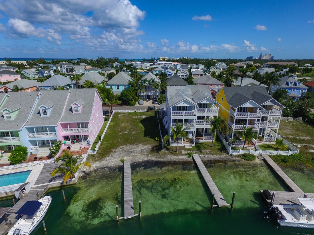 Lot 6 Kingfisher Island, Sandyport, In Nassau, New Providence, The