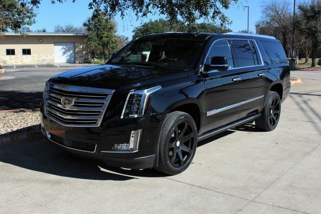 Suv in Austin 1 - 11740802
