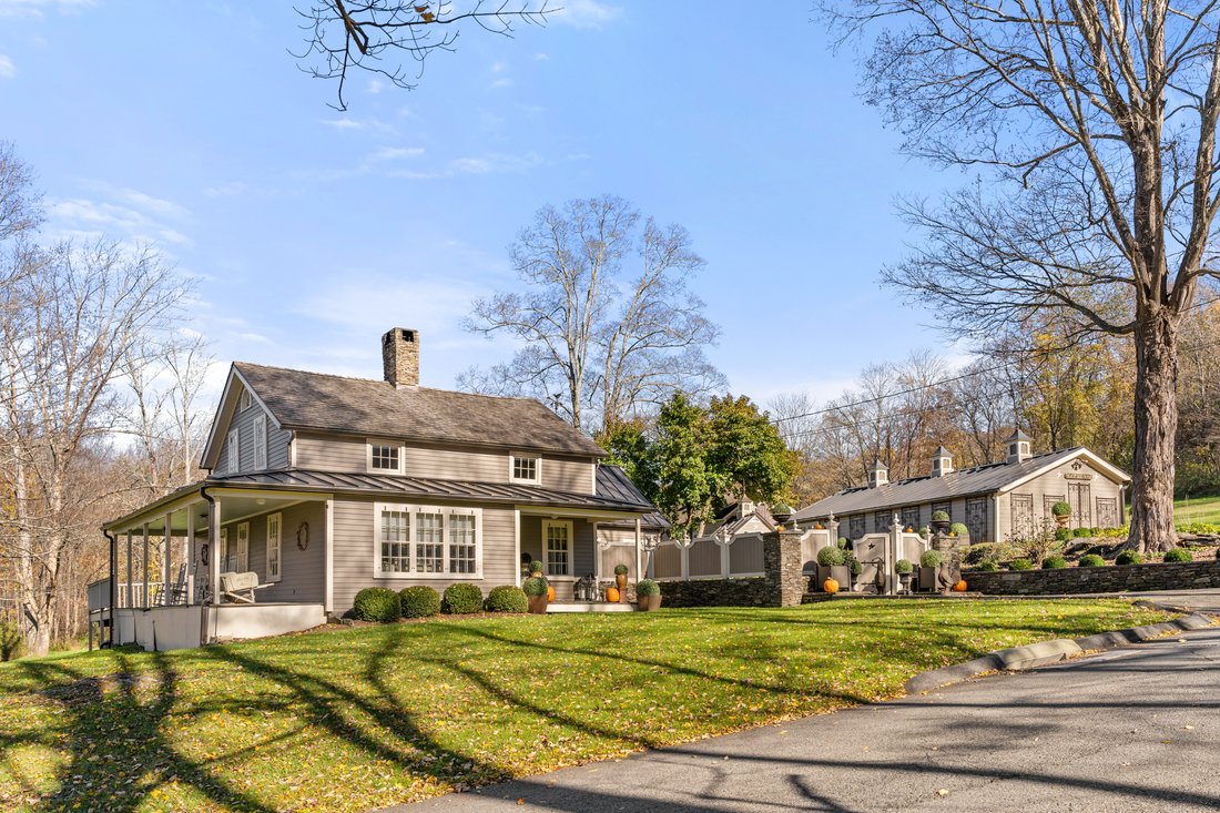 6 Hoyt Road In Sherman, Connecticut, United States For Sale (11742001)