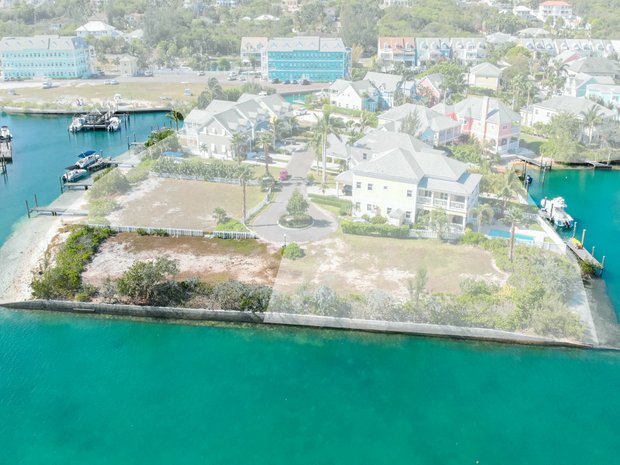 Land in Nassau, New Providence, The Bahamas 1
