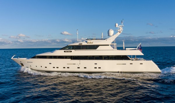 Intermarine Motoryacht (11743391)