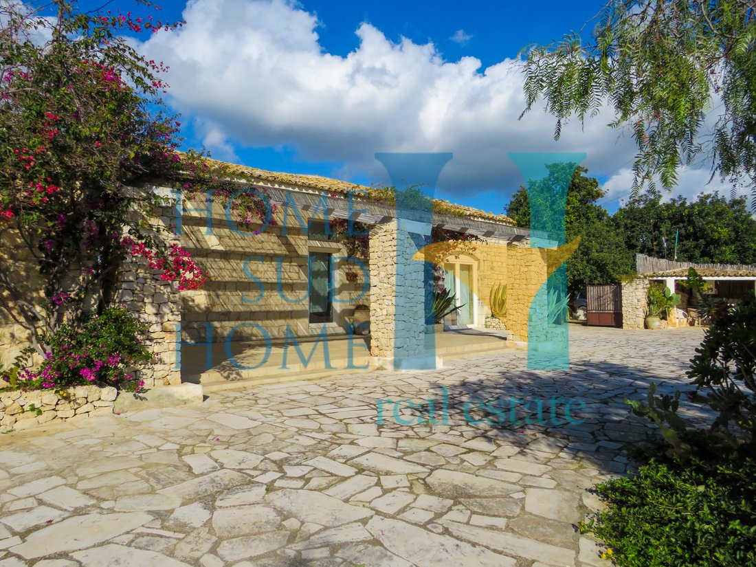 Villa Pergola Hsh 1027 2021 In Pozzallo, Sicily, Italy For Sale