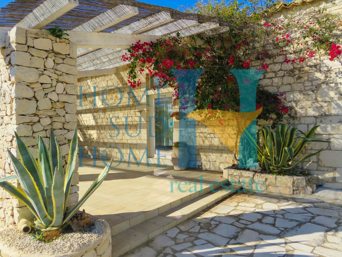 Villa Pergola Hsh 1027 2021 In Pozzallo, Sicily, Italy For Sale